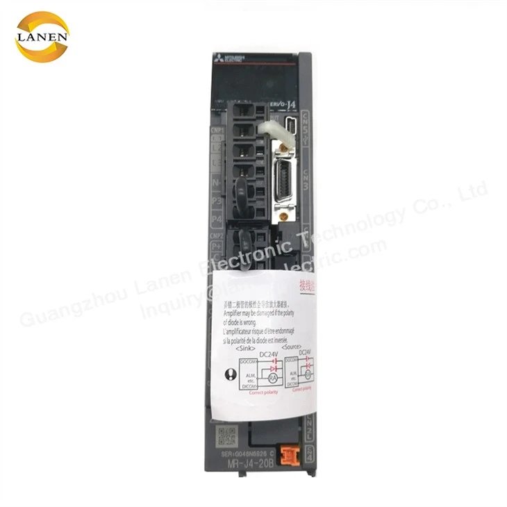 Mitsubishi kiváló minőségű eredeti MR-J4-20B-RJ010 0,2 kW AC szervo meghajtó erősítő